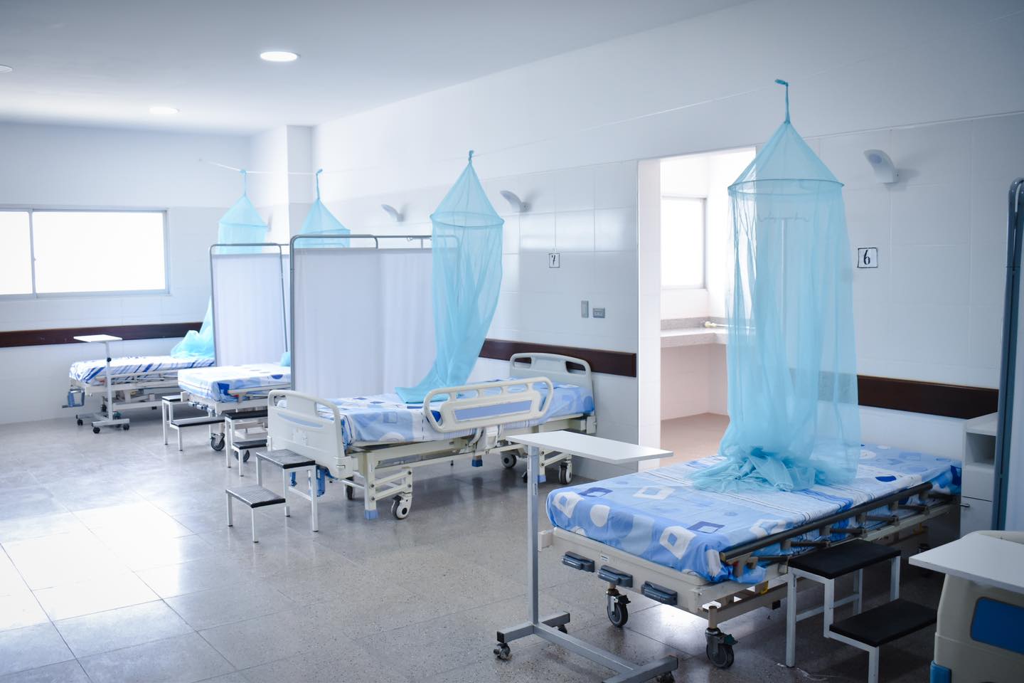 Lee más sobre el artículo Habilitan 30 camas más para pacientes con dengue en centros de la zona sur de Santa Cruz