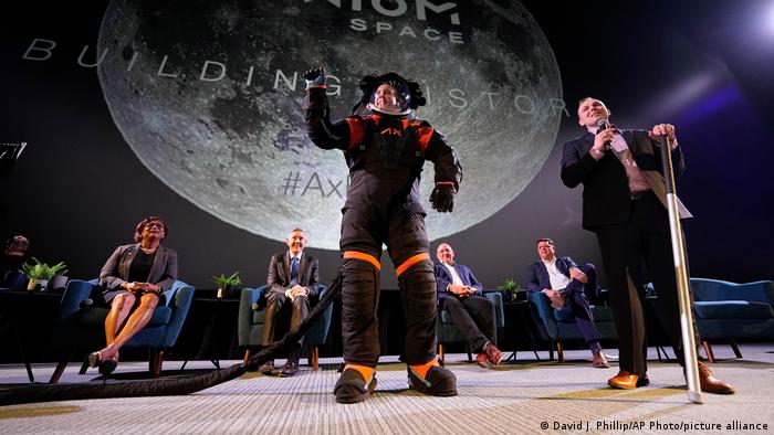 Lee más sobre el artículo La NASA presenta un prototipo del traje espacial que usará en su próxima misión a la Luna