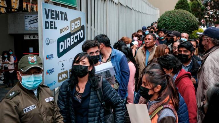 Lee más sobre el artículo Registran listas de espera y pérdidas por enviar y recibir dólares del exterior