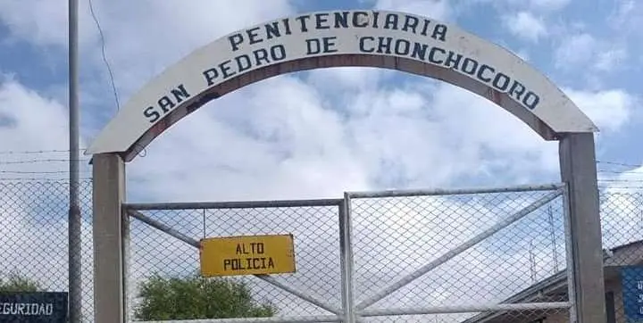 Lee más sobre el artículo Una comitiva de la CIDH visita Chonchocoro donde está recluido Luis Fernando Camacho