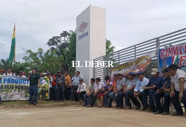 Lee más sobre el artículo Comunarios de Faja Norte toman plantas petroleras en Yapacaní, en demanda de construcción de 61 km