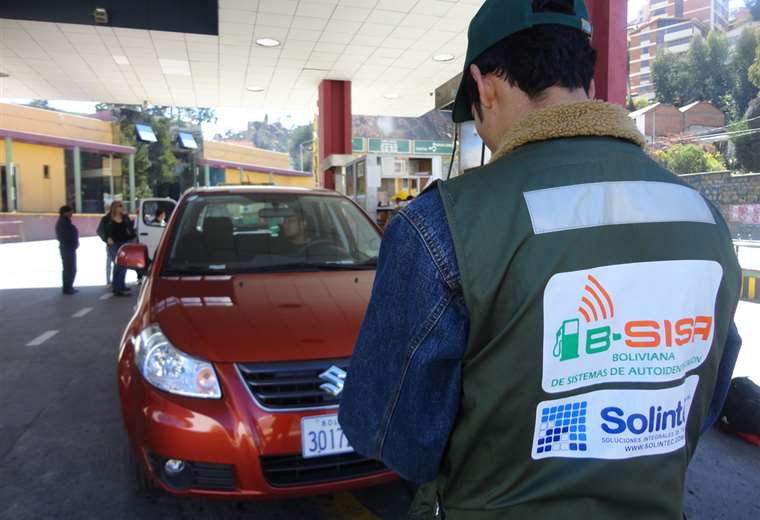 Lee más sobre el artículo Vehículos con registro B-Sisa no tendrán problemas con las restricciones a la venta de combustible subsidiado