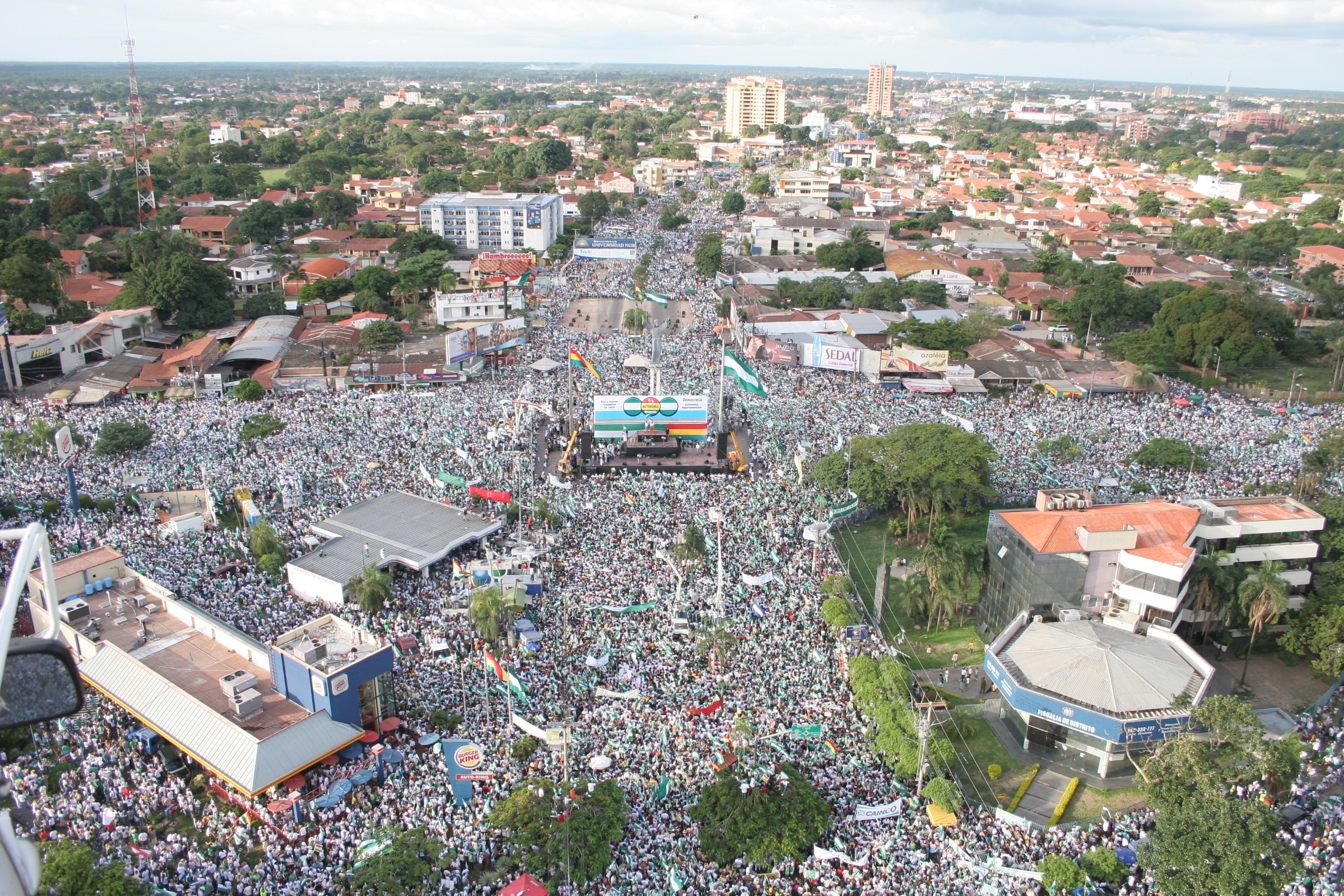 Lee más sobre el artículo El departamento de Santa Cruz ya tiene 4.000.143 de habitantes, según el Instituto Cruceño de Estadísticas