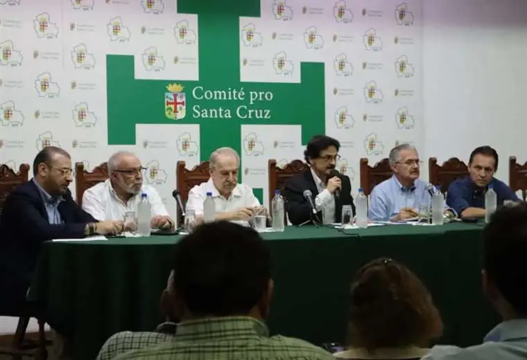 Lee más sobre el artículo Líderes de opinión analizarán la relación de Santa Cruz con el Estado en un nuevo conversatorio