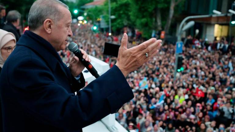 Lee más sobre el artículo La derecha gana en España y reeligen a Erdogan en Turquía
