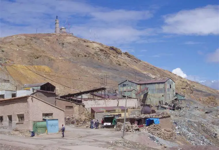 Lee más sobre el artículo La Comibol cierra 28 minas que operaban en el Cerro Rico