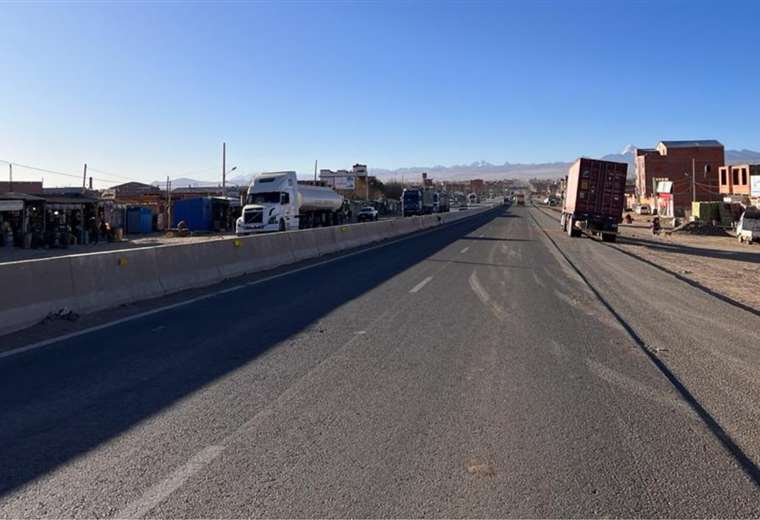 Lee más sobre el artículo Fonplata aprueba crédito de $us 57,2 millones para mejora y ampliación de carretera La Paz-Oruro