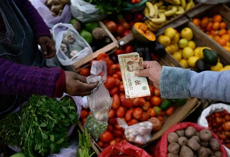 Lee más sobre el artículo Crecimiento económico de América Latina se modera a 2,3% tras recuperación pospandemia, proyecta el FMI