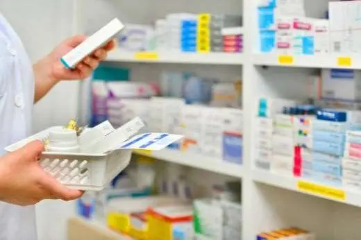 Lee más sobre el artículo Farmacéuticos privados piden una “complementariedad productiva” con el nuevo laboratorio estatal