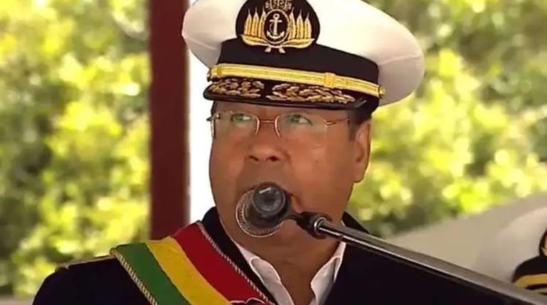 Lee más sobre el artículo Arce pide a la Armada luchar contra explotación ilegal del oro y ratifica el derecho de Bolivia de volver al mar