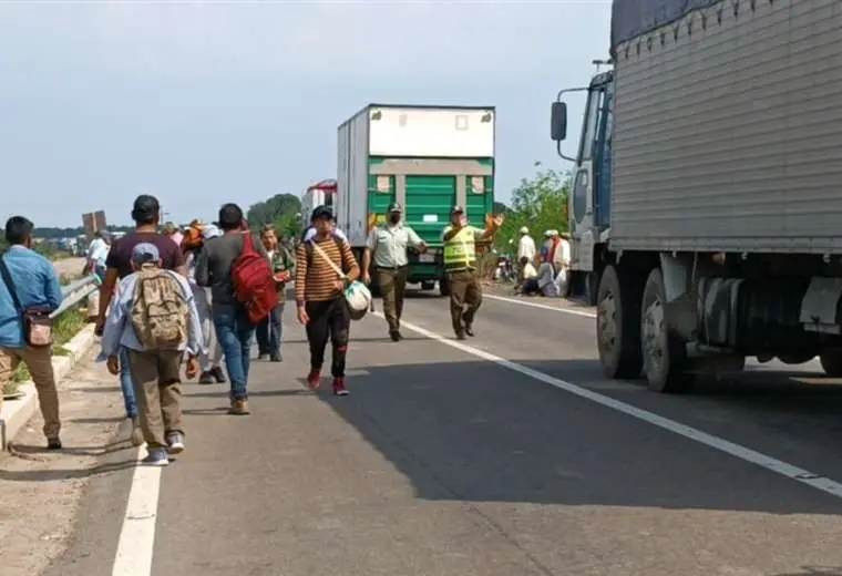 Lee más sobre el artículo El bloqueo en Puerto Pailas también se levanta con cuarto intermedio de cinco días