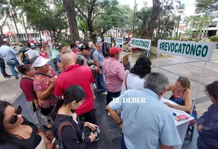 Lee más sobre el artículo Se inicia la recolección de firmas para pedir el revocatorio de Jhonny Fernández