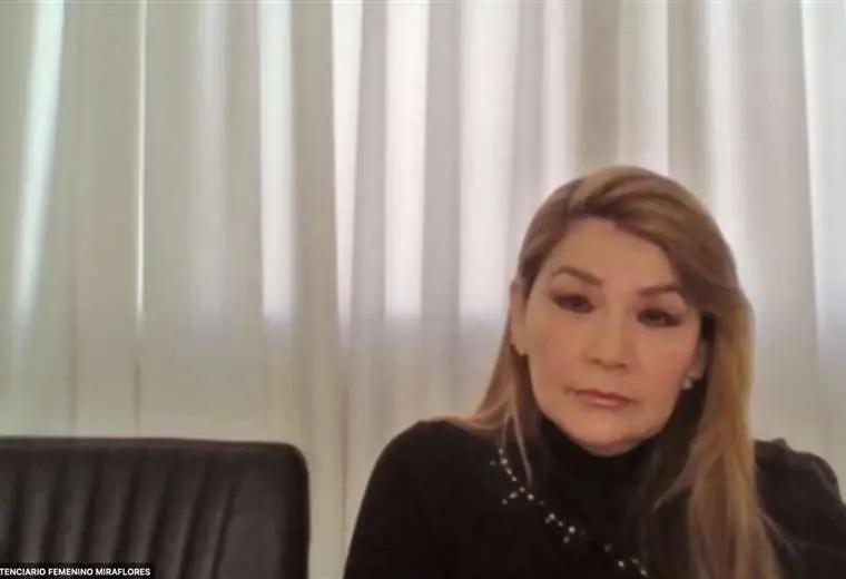 Lee más sobre el artículo Retiran los cargos de sedición y conspiración en contra de Jeanine Áñez